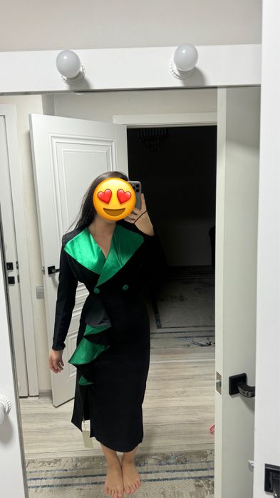 Новое платье с этикеткой