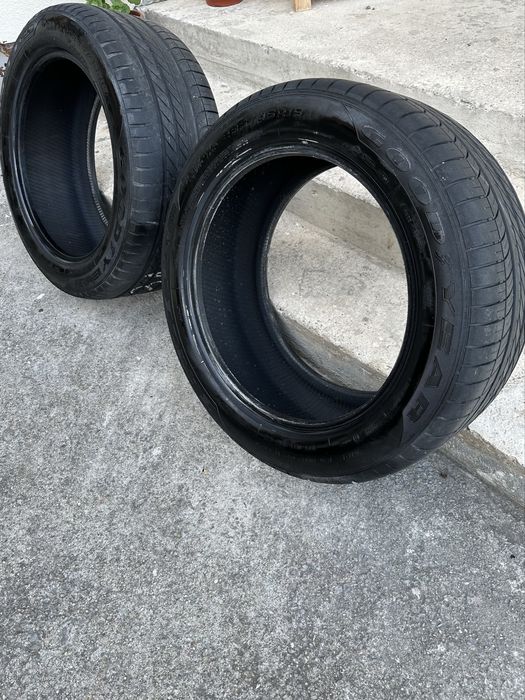 Два броя Goody Year 285/45 R19