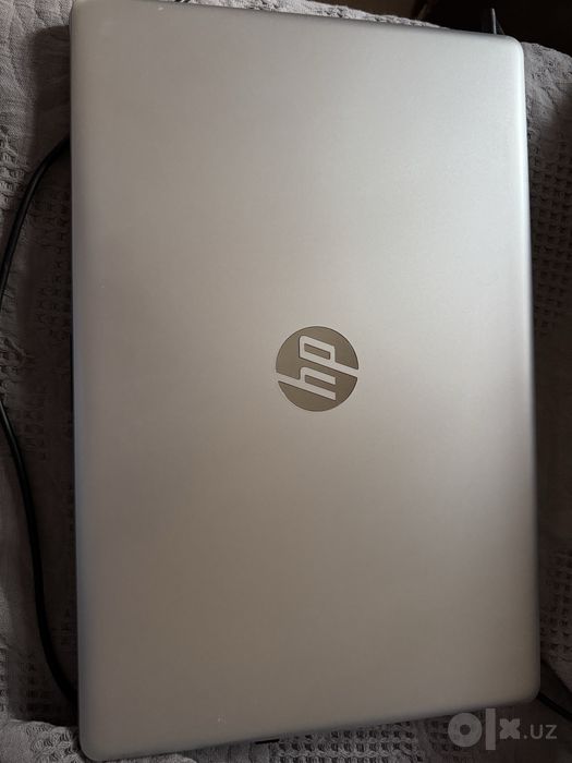 HP LAPTOP 17 talik ekran sumkasi ham bor