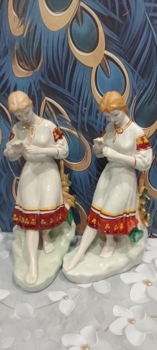 Фигурки из фарфора