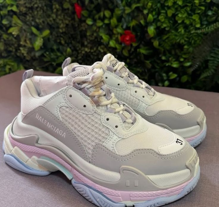 Balenciaga Triple S