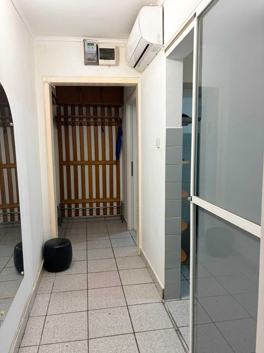 Apartament 3 camere zona Stadion - Aries, etaj intermediar, centrala, clima