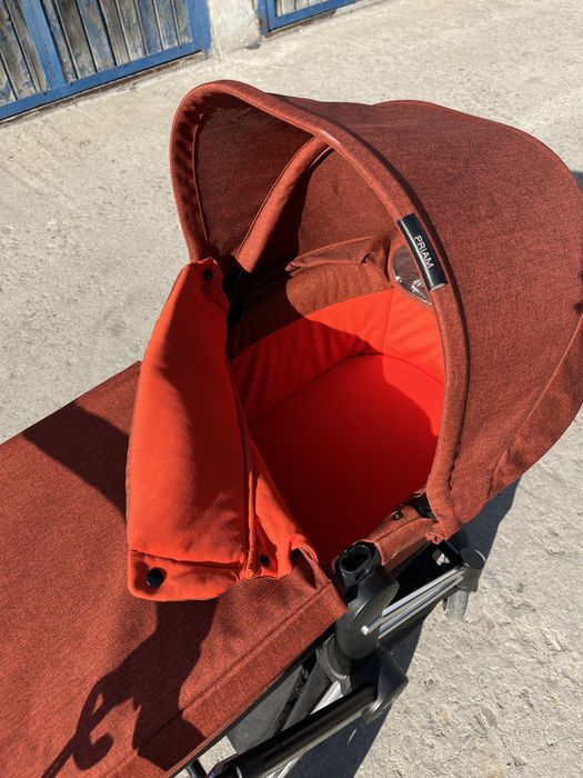 Cybex priam Autumn gold кош за новородено