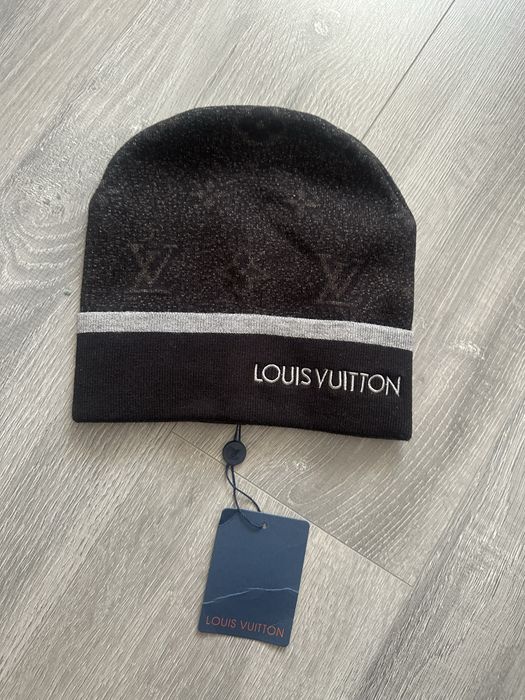 Caciula Louis Vuitton