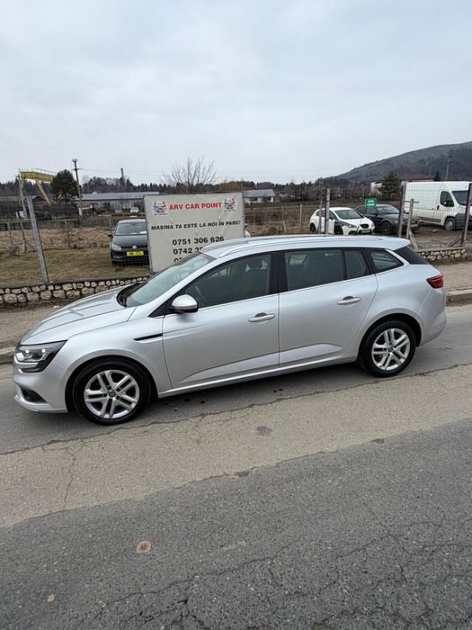 Megane 4 1.5 dci 2019 Plin COMBUSTIBIL+REVIZIE Filtre/Ulei GRATUITE //7499 EURO FIX//
