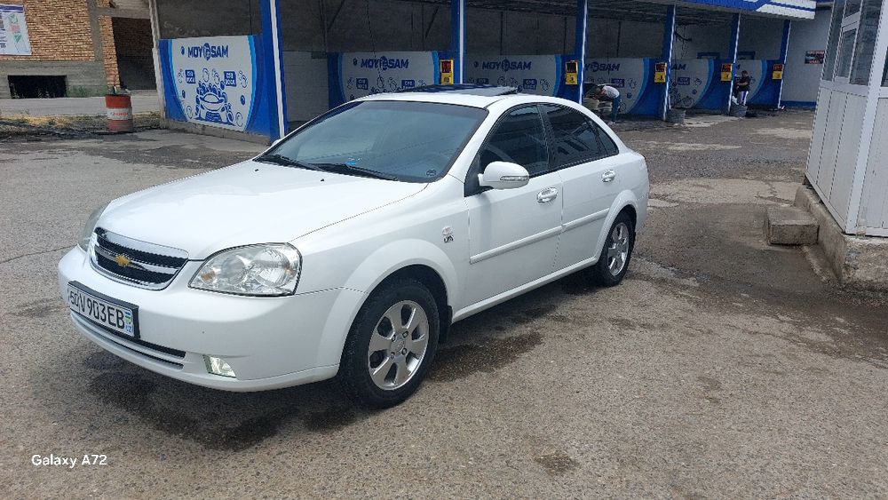 Срочно сотилади  1.8 Ласети