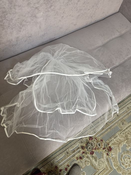 Свадебное платье 46-48 , продам