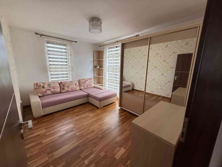 Apartament de vanzare cu 3 camere Ultrafinisat in cartierul Andrei Muresanu