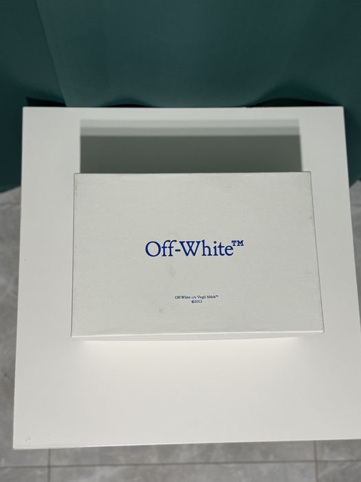 Off-White ODSY 1000