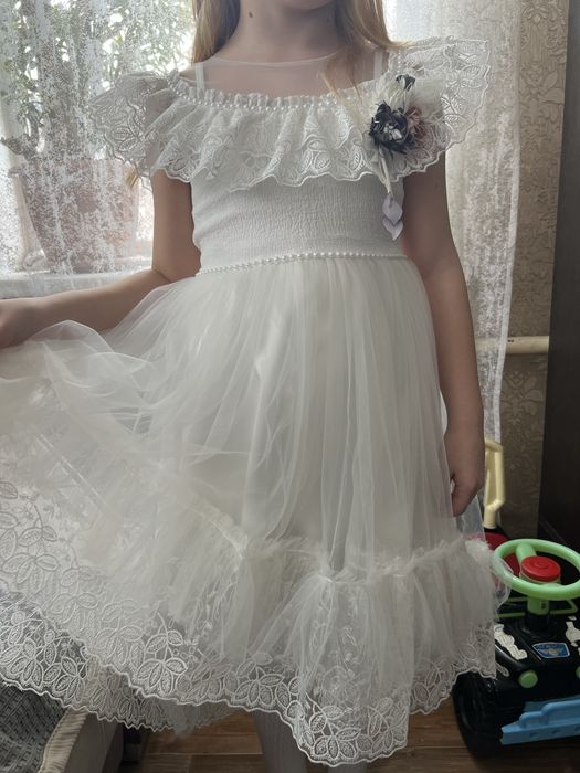 Красивое платье на девочку