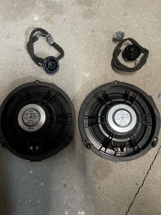Set Boxe + Tweetere Fața Ford Fiesta OEM