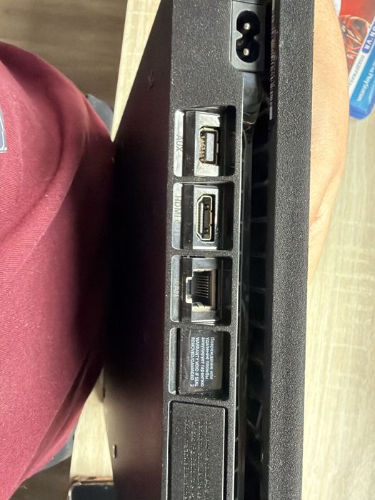 Ps4 slim  продам