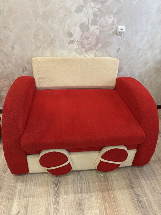 Детский диван б/у
