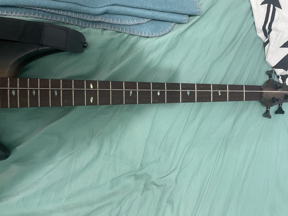 Chitara bass ibanez + husa