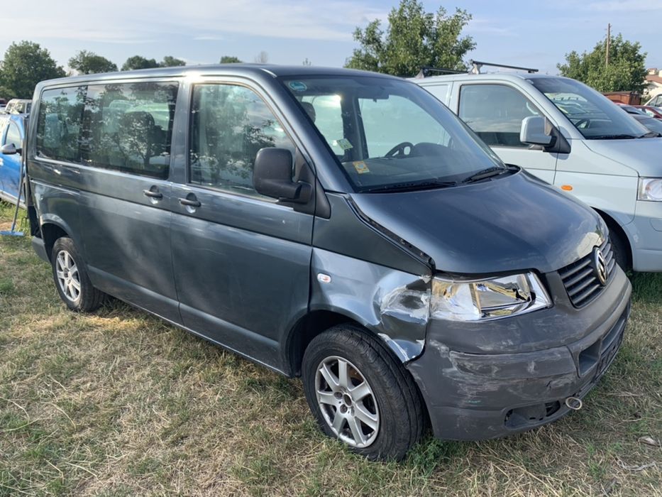 НА ЧАСТИ! VW Transporter T5 2.5 TDI Volkswagen 131 кс. теглич BNZ