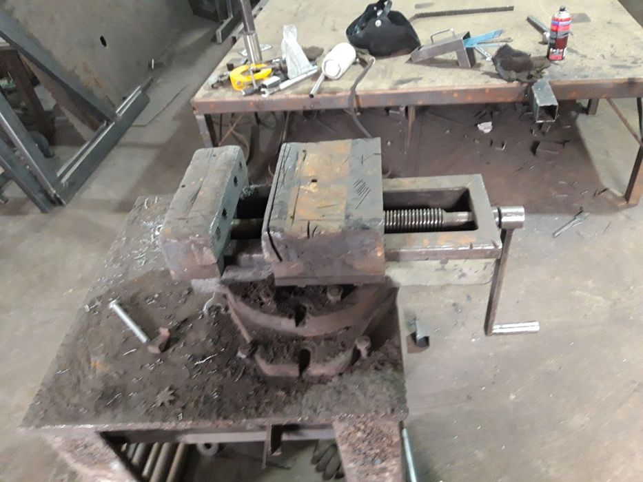 Большие тиськи (тяжелый)