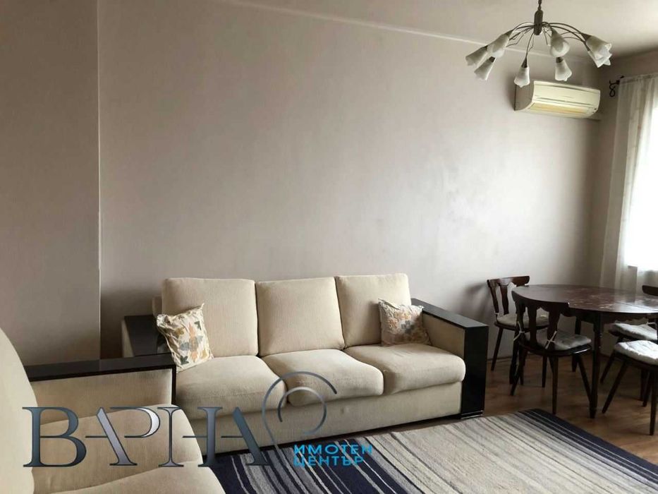 Тристаен на ТОП локация - Левски