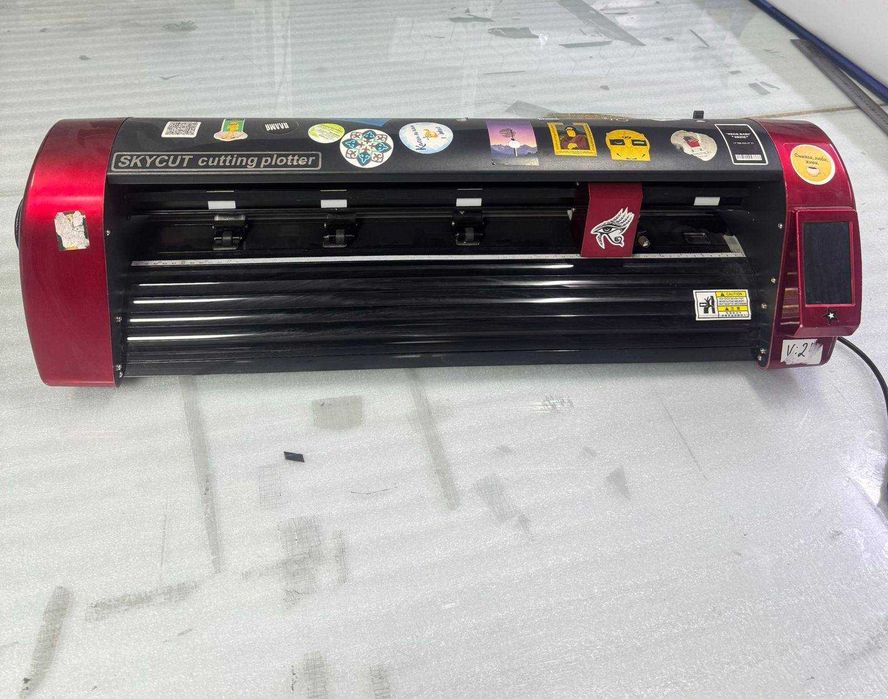 Режущий плоттер (3 штуки) Skycut v24 и автоматический