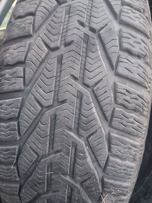 Продавам гуми с джанти за ауди 205/55/16"