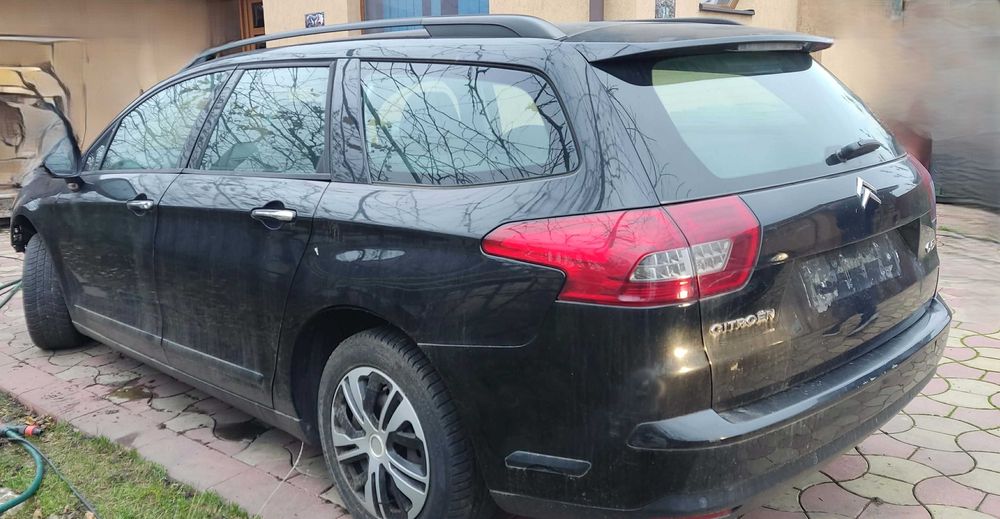 Dezmembrez Citroën C5 III / X7 – 1.6 HDI  112 CP (2008–2017) Euro 5