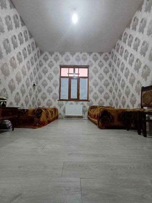 Hovli sotiladi srochno