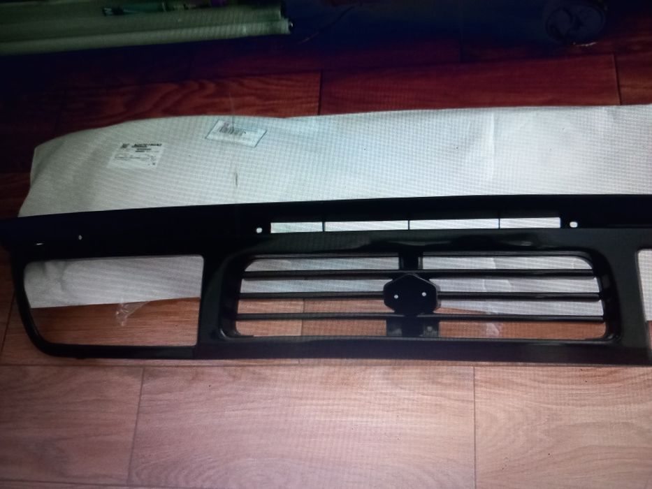 Mâner suzuki vitatra piesa caroserie far vitara grila maner hayon usa