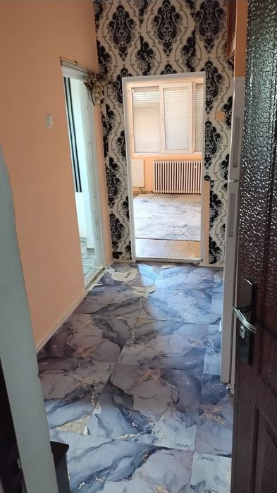 Garsonieră de vânzare