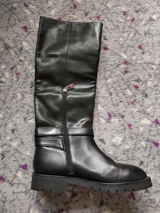 Продам зимние сапоги