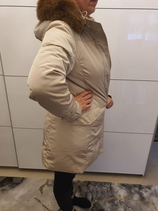 Geaca Tommy originala cu blana naturala la gluga nu guess nu calvin