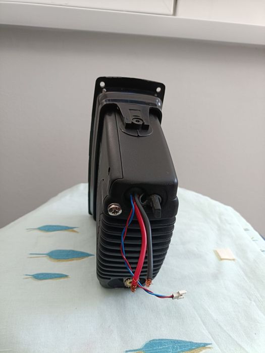 Stație  maritimă VHF Simrad