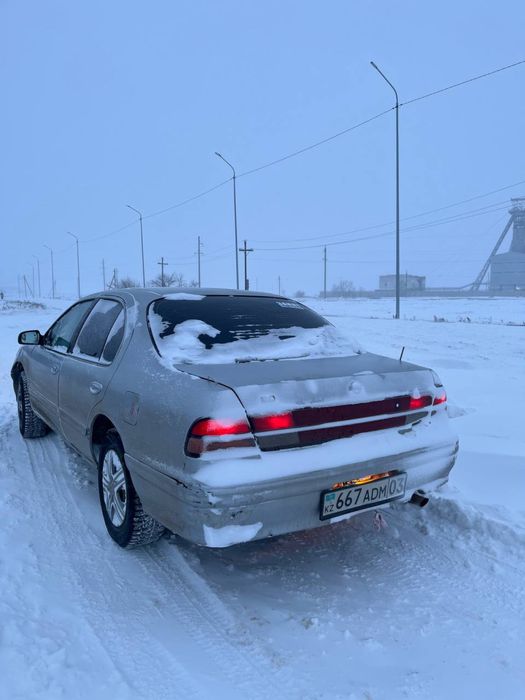 Продам машину nissan cefiro a32