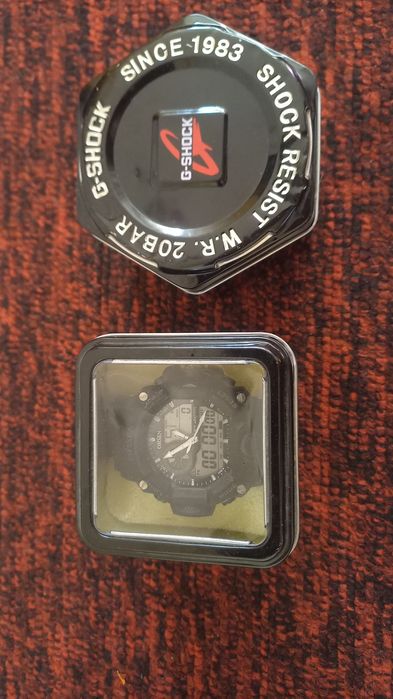 Продаю часы касио и ошен.