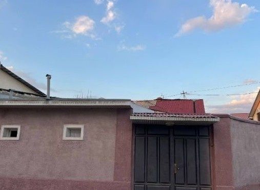 Продаётся Дом из  3х комнат