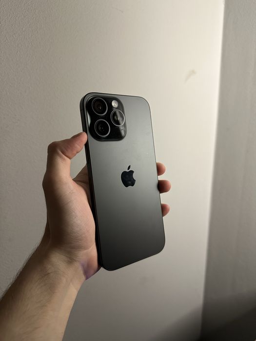 Vând iPhone 16 Pro Max 256GB Black