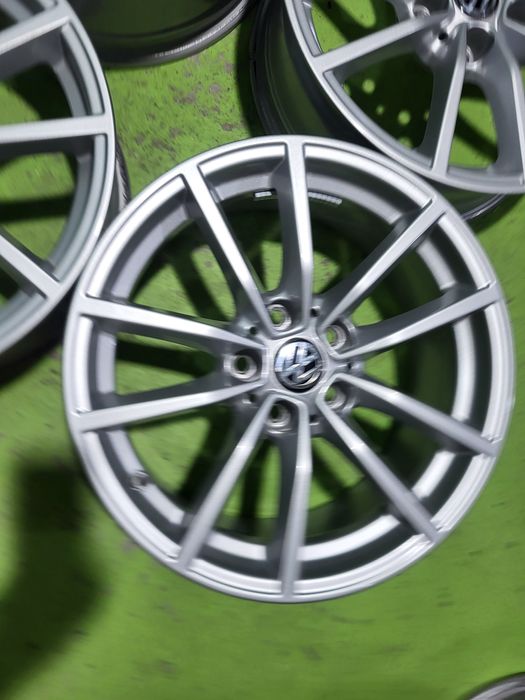 17 5x112 Vw Passat Tiguan Touran Caddy Golf 5х112