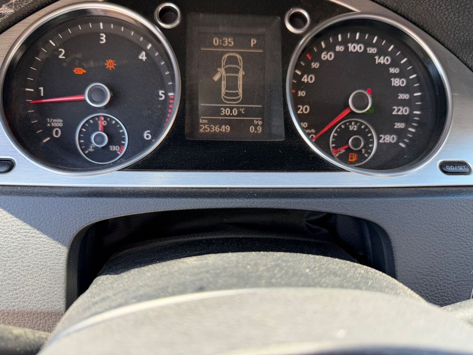Passat cc avariat pentru piese sau dezmembrat