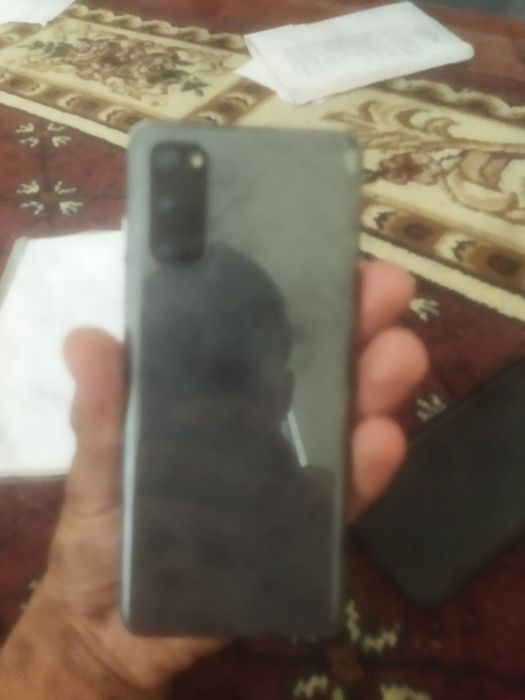 Samsung galaxiy Ş20 5G   srochna arzonga sotiladi