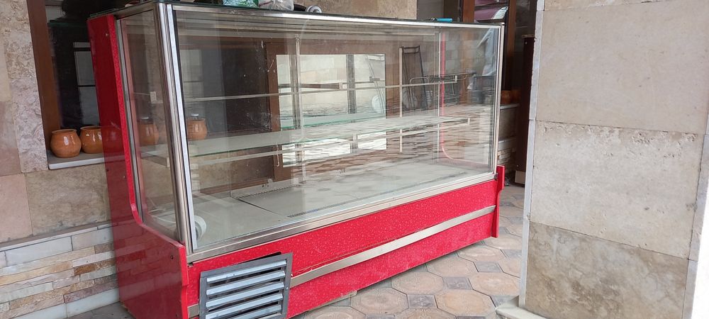 Витринные холодильники. AZN. Витрина Музл