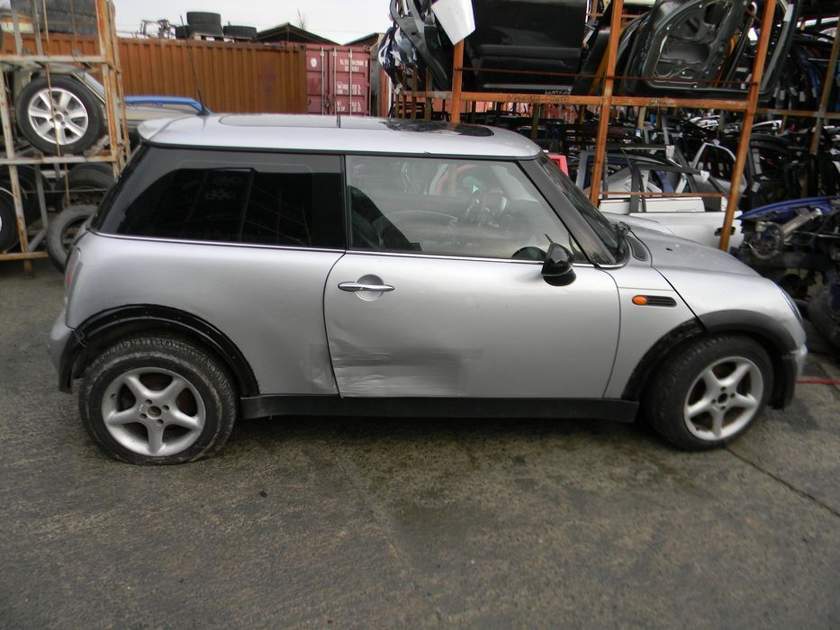 Dezmembrari Mini MINI (R50, R53) (2001-2006) Cooper Benzina