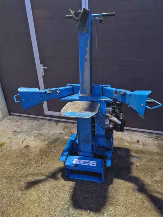 Despocator lemne 10 tone pe benzina