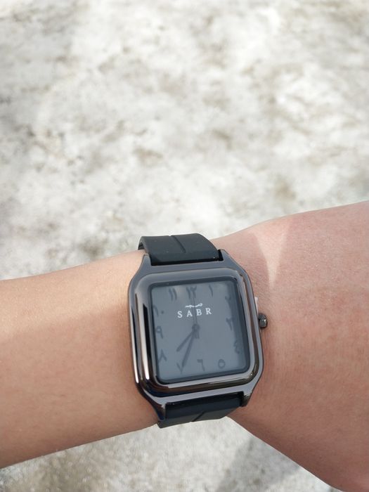 Продается часы арабские