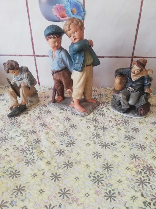 Vand/Bibelouri românești