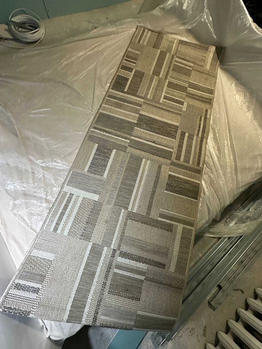 СПЕШНО Продавам килими като нови - НАМАЛЕНИЕ