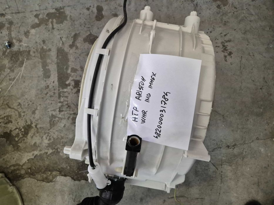 Cuva masina de spalat Hotpoint Ariston WMD722 cod 482000031784 in stare buna , compatibil si cu modele Whirlpool Fresh Care , Indesit INNEX / R11
