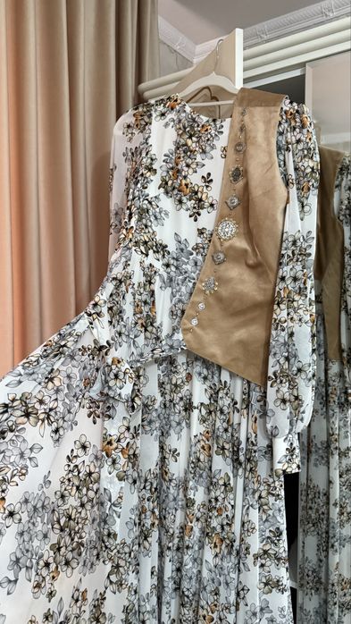 Платье от “Otandyq san uii”