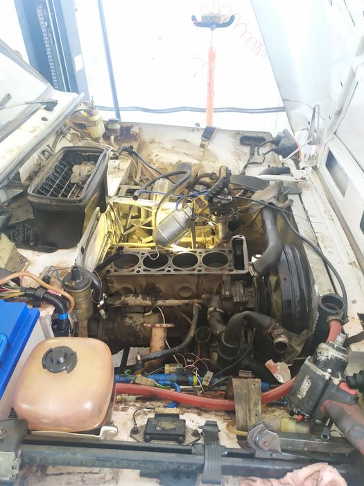 Ремонт двигателей, ходовой части.