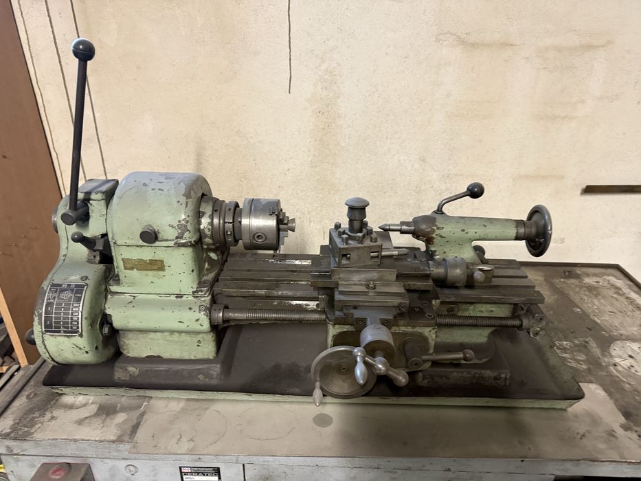 Strung universal de precizie tip MN-80