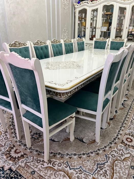 Продается обеденный (овальный) стол (трансформер) со стулями