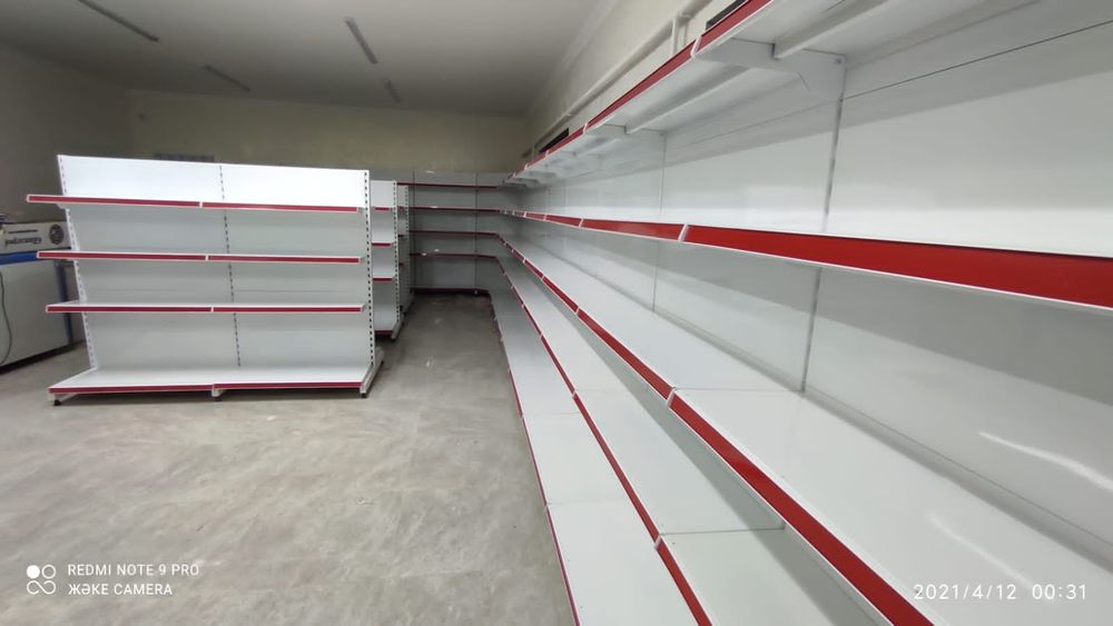 Пристенные стеллажи