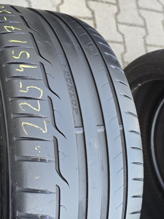 225 45 17 Dunlop